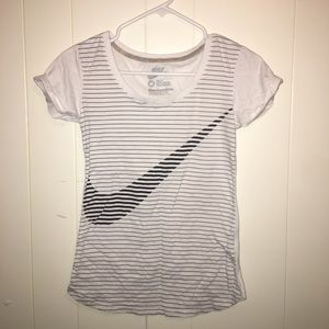 Slim fit nike shirt
